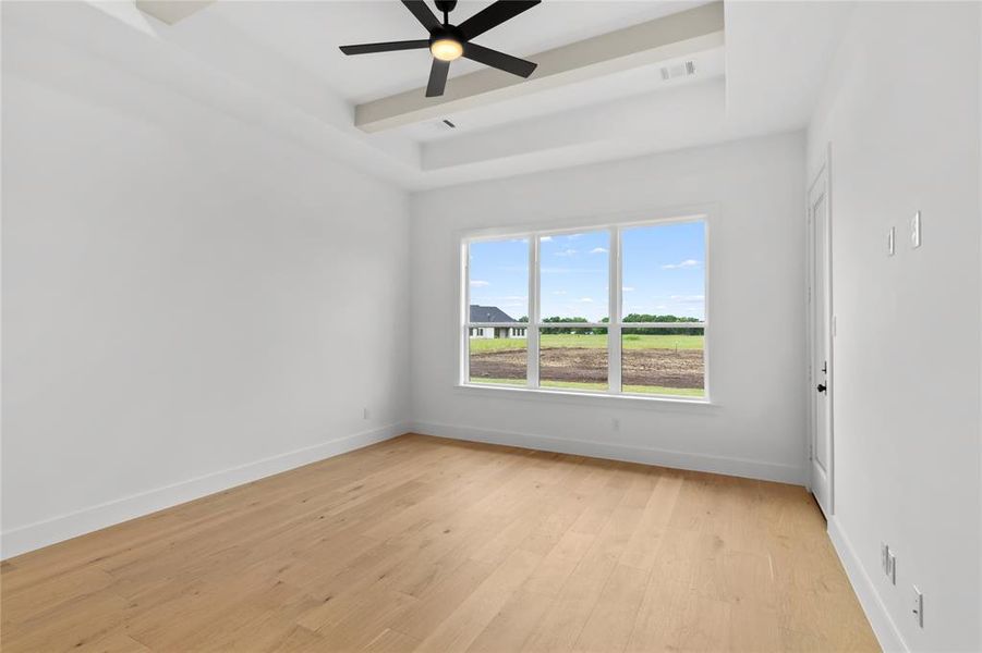Spacious, unfurnished interior of a new home in , Waxahachie (Image 29).