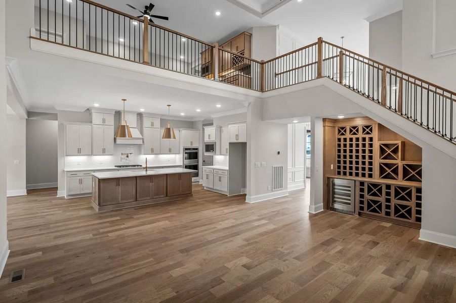 Wilshire A Family room