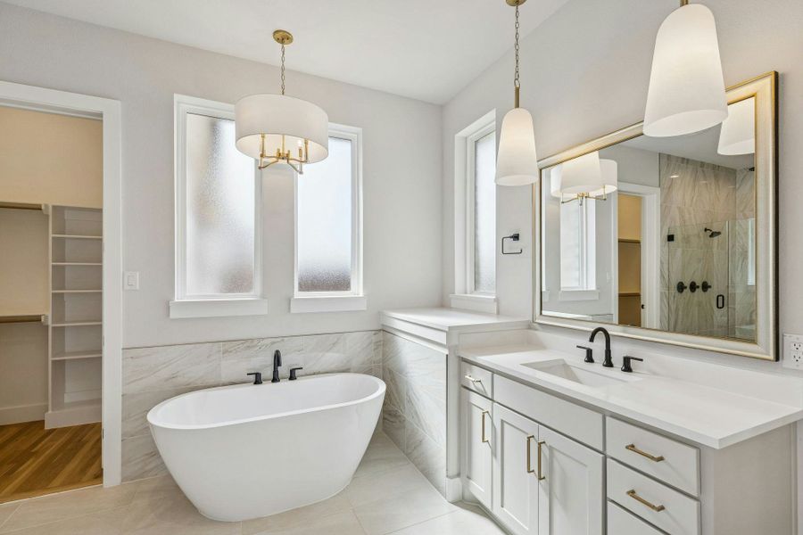 Representative furnished interior of a home built from the Custom 3640 by Kindred Homes in The Vines, Haslet (Image 12). Representative furnished interior of a home built from the Custom 3640 by Kindred Homes in The Vines, Haslet (Image 12).