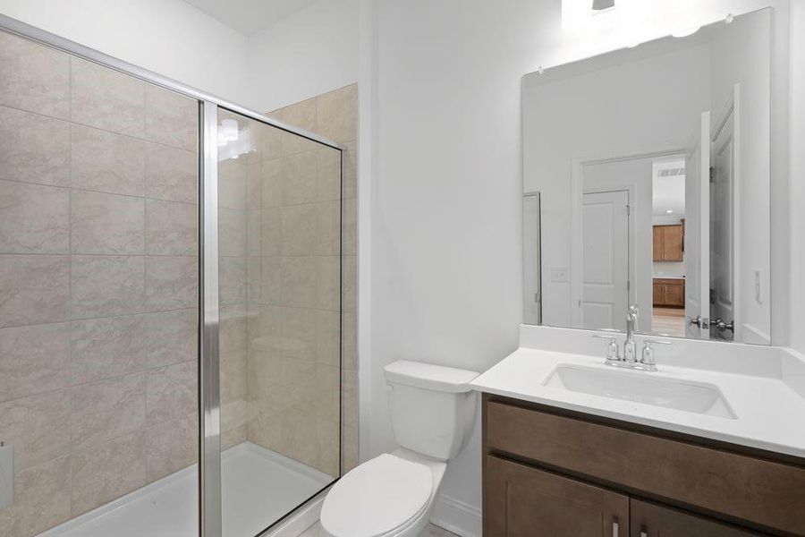 Furnished interior view inside a new home in Oakmead, Buford (Image 12).