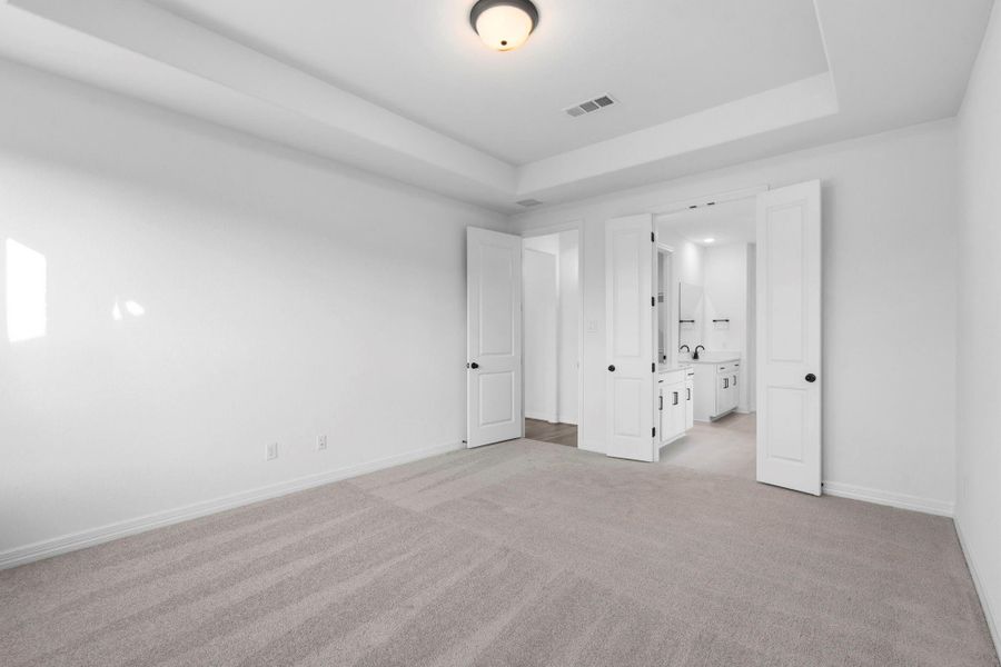 Spacious, unfurnished interior of a new home in Brookewater, Rosenberg (Image 26).