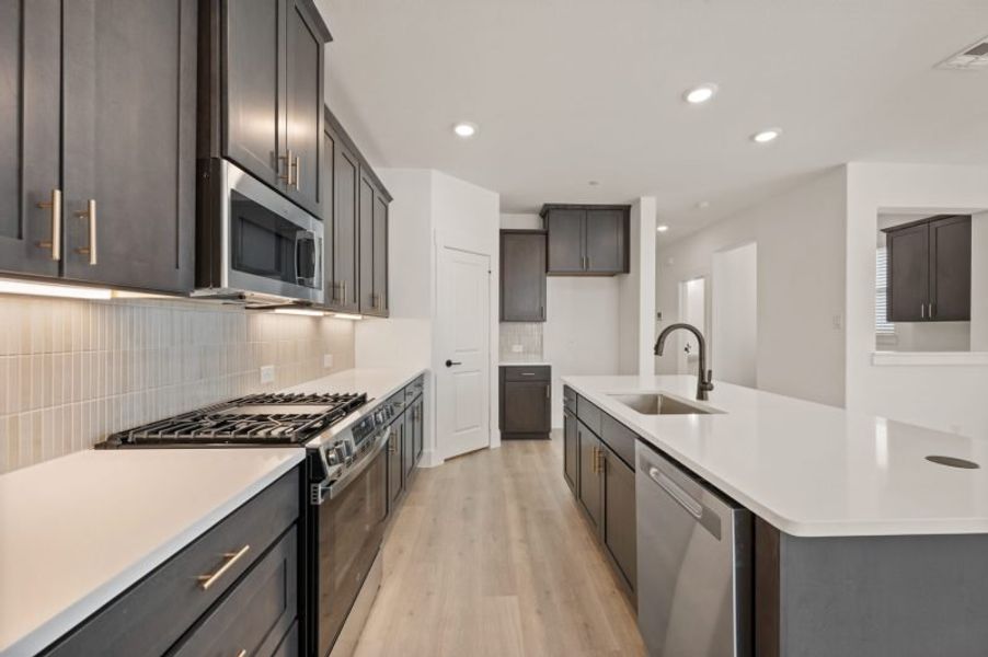 Furnished interior view inside a new home in Chelsea Commons, Allen (Image 4).