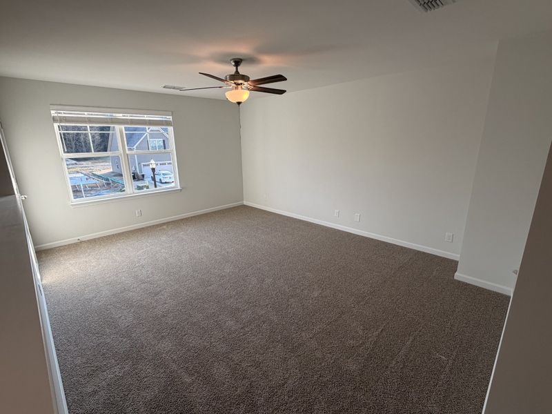 Spacious, unfurnished interior of a new home in Salem Landing, Rockvale (Image 13).