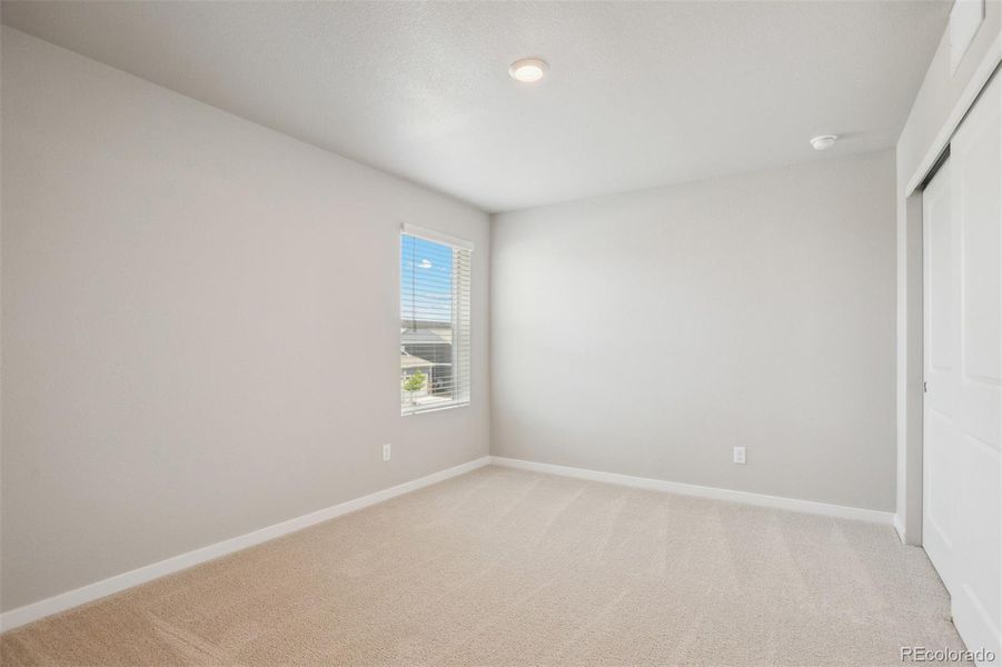 Spacious, unfurnished interior of a new home in , Severance (Image 10).