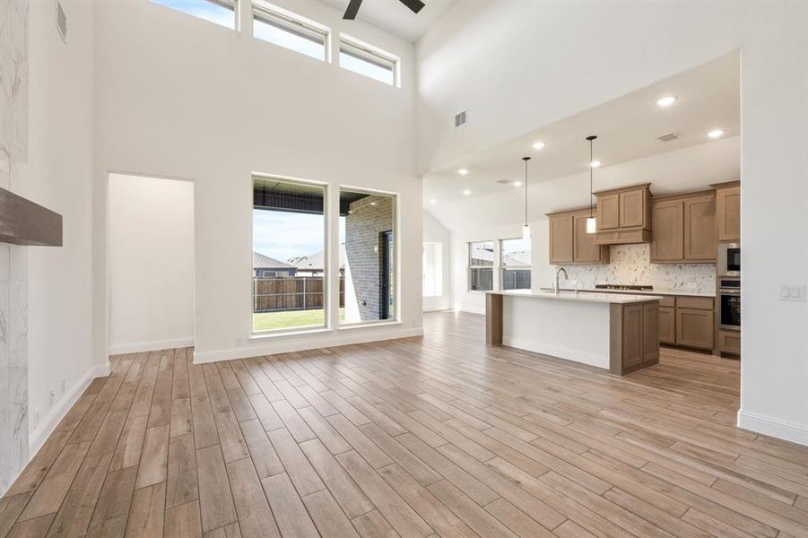 Spacious, unfurnished interior of a new home in Bear Creek Classic 50, Lavon (Image 32).