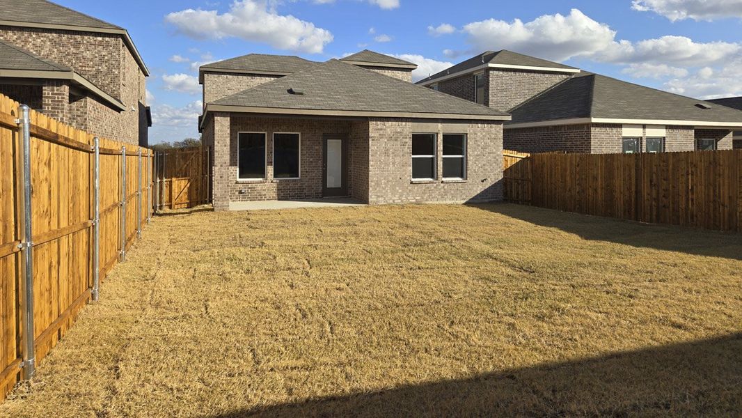 Exterior details and patio area of a home in Creekside Ranch, Blue Ridge (Image 4).