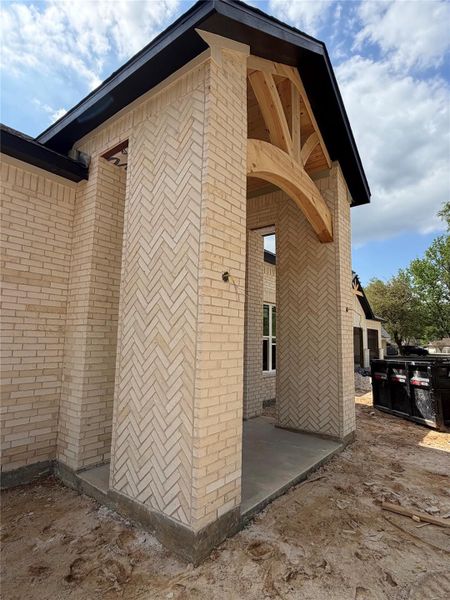 Exterior details and patio area of a home in , Roman Forest (Image 2). Exterior details and patio area of a home in , Roman Forest (Image 2).