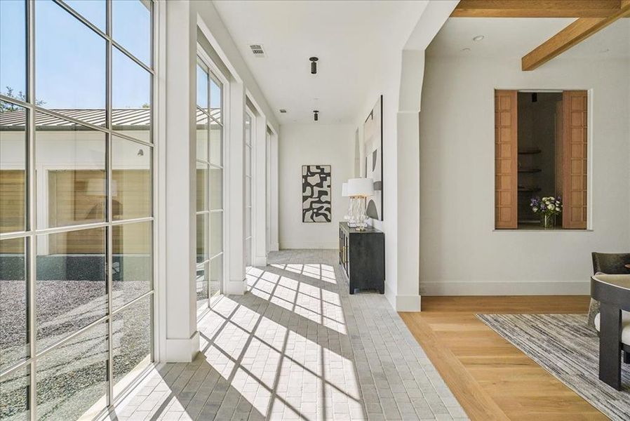 Image 36 of a home in .