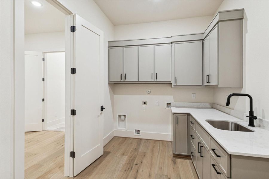 Furnished interior view inside a new home in , Montgomery (Image 39).