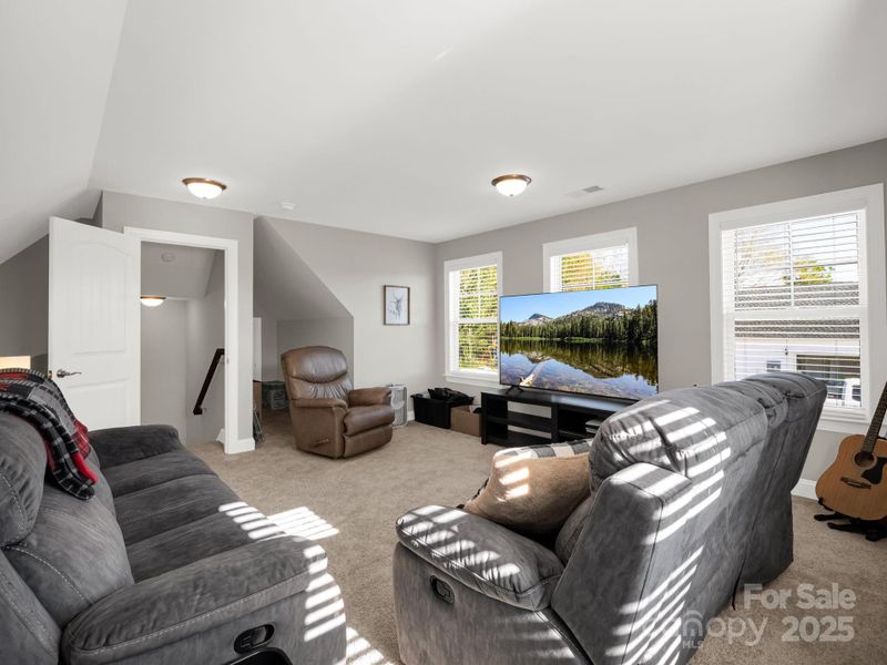 Furnished interior view inside a new home in , Gaffney (Image 27).