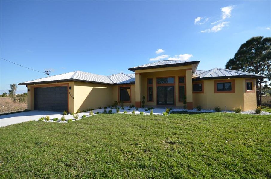 Exterior details and patio area of a home in , Lehigh Acres (Image 19).