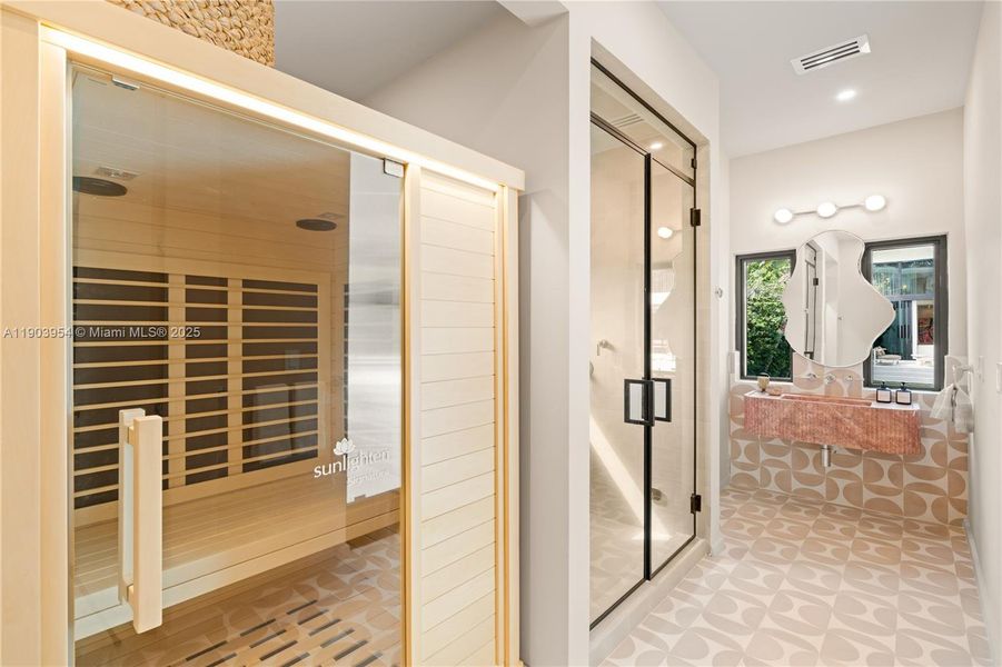 Furnished interior view inside a new home in , Miami Beach (Image 79).