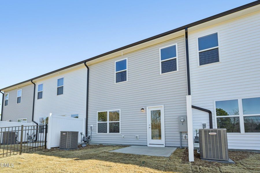 36-web-or-mls-Mirth Ct-S0801-036