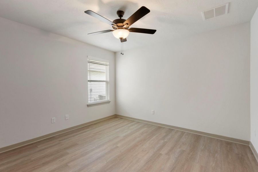 Image 17 of a home in Sterling Ridge. Image 17 of a home in Sterling Ridge.