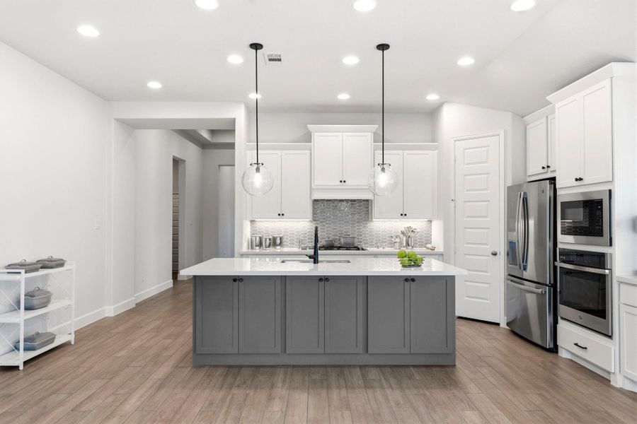 Entertaining is Easy with plenty of space around the Quartz Island! Entertaining is Easy with plenty of space around the Quartz Island!