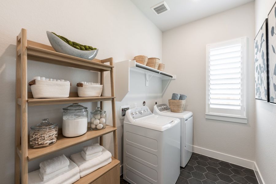 Image 67 representing the Goldeneye by Tri Pointe Homes in Tompkins Reserve, Katy, TX.