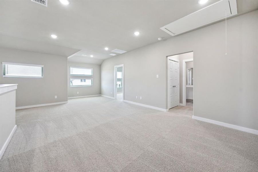 Spacious, unfurnished interior of a new home in Eastridge, McKinney (Image 20). Spacious, unfurnished interior of a new home in Eastridge, McKinney (Image 20).