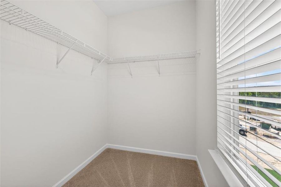 Spacious, unfurnished interior of a new home in Oakmont, Dallas (Image 31).