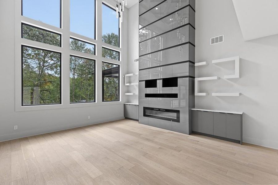 Spacious, unfurnished interior of a new home in , Buford (Image 32).