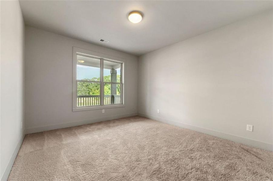 Spacious, unfurnished interior of a new home in SteepleChase, Hoschton (Image 16).