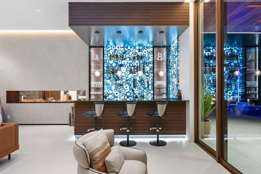 club-room-bar2