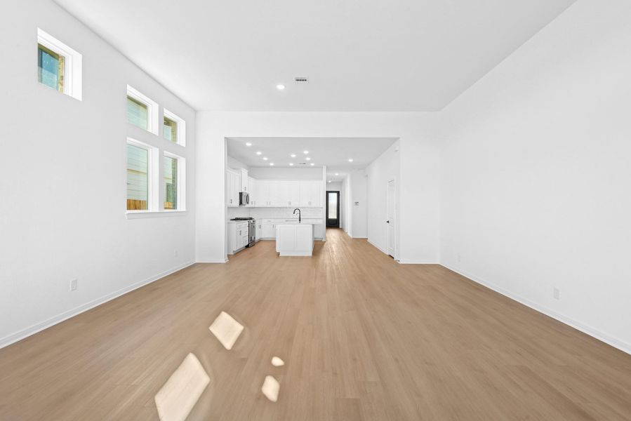 Spacious, unfurnished interior of a new home in Jubilee, Hockley (Image 25).