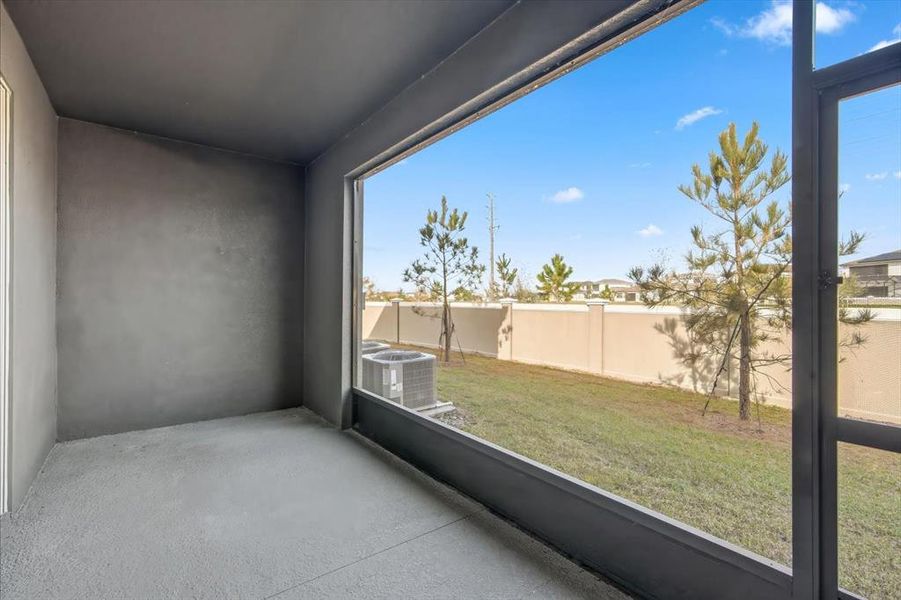 Exterior details and patio area of a home in , Wesley Chapel (Image 3).