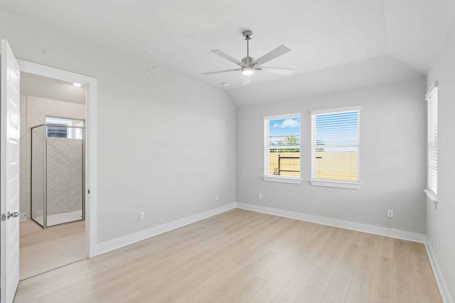 Spacious, unfurnished interior of a new home in Stillwater Ranch, San Antonio (Image 27). Spacious, unfurnished interior of a new home in Stillwater Ranch, San Antonio (Image 27).