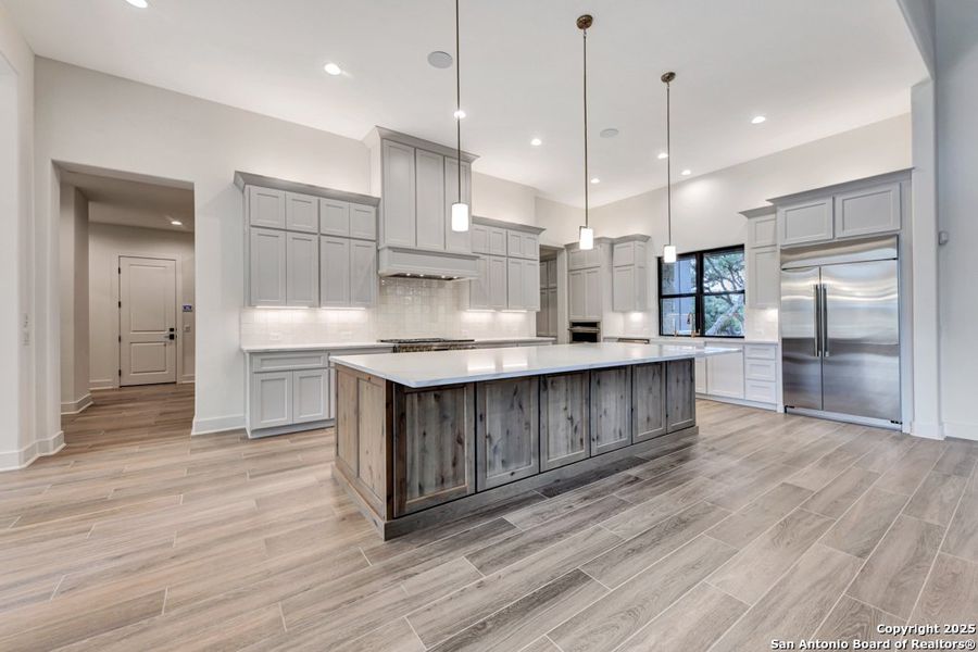 Furnished interior view inside a new home in , Boerne (Image 6).