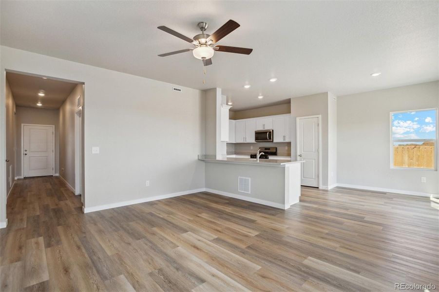 Spacious, unfurnished interior of a new home in Bennett Ranch, Bennett (Image 10).
