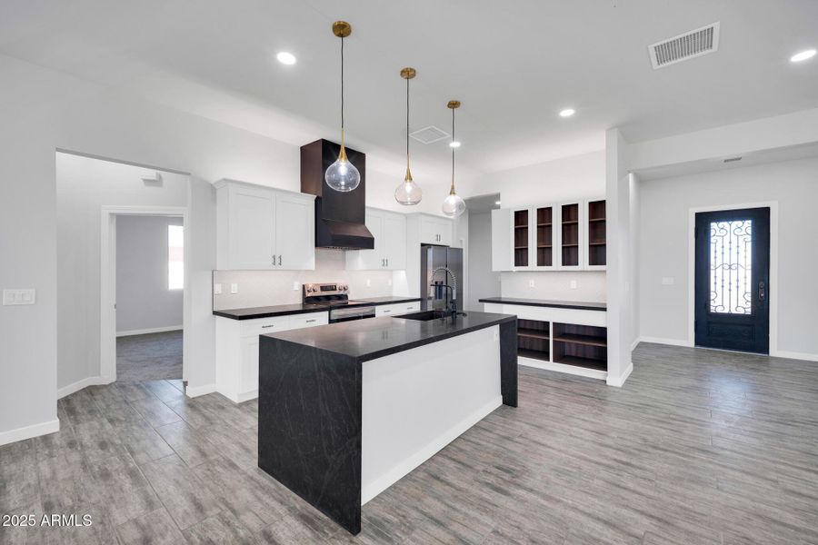 22548 W Huntington Dr-14_(2048) 22548 W Huntington Dr-14_(2048)