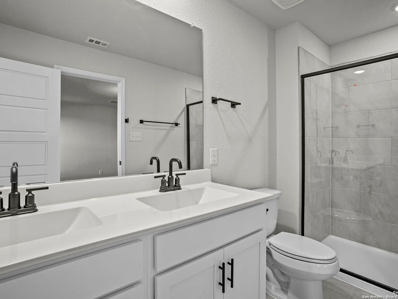 Image 37 of a home in Horizon Pointe. Image 37 of a home in Horizon Pointe.