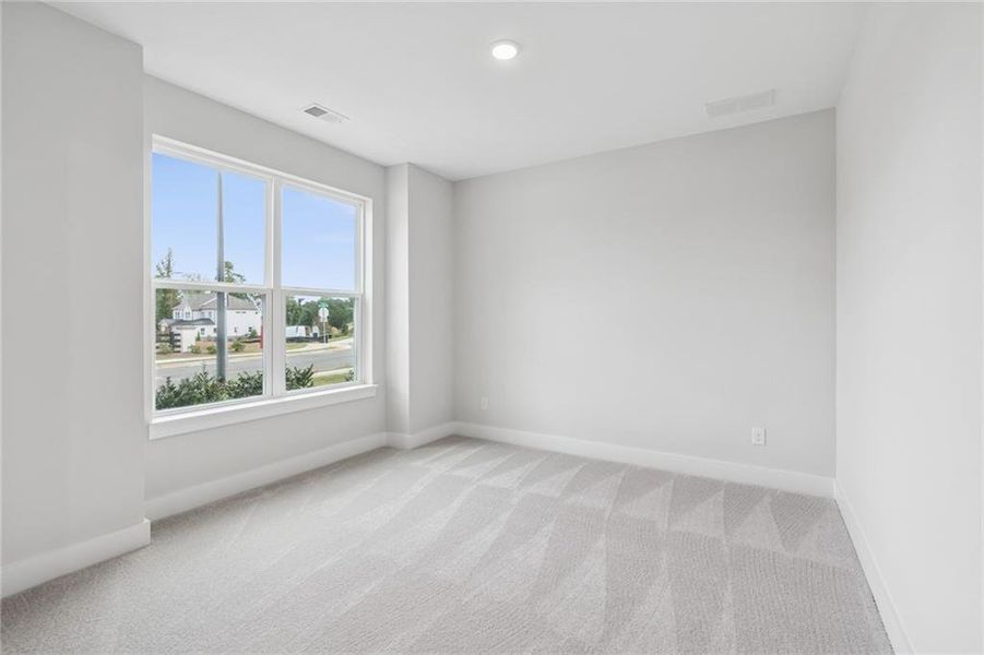 Spacious, unfurnished interior of a new home in Havencroft, Woodstock (Image 14).