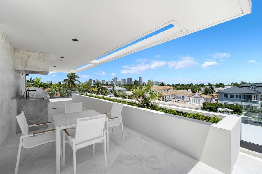 Furnished interior view inside a new home in , Fort Lauderdale (Image 58). Furnished interior view inside a new home in , Fort Lauderdale (Image 58).