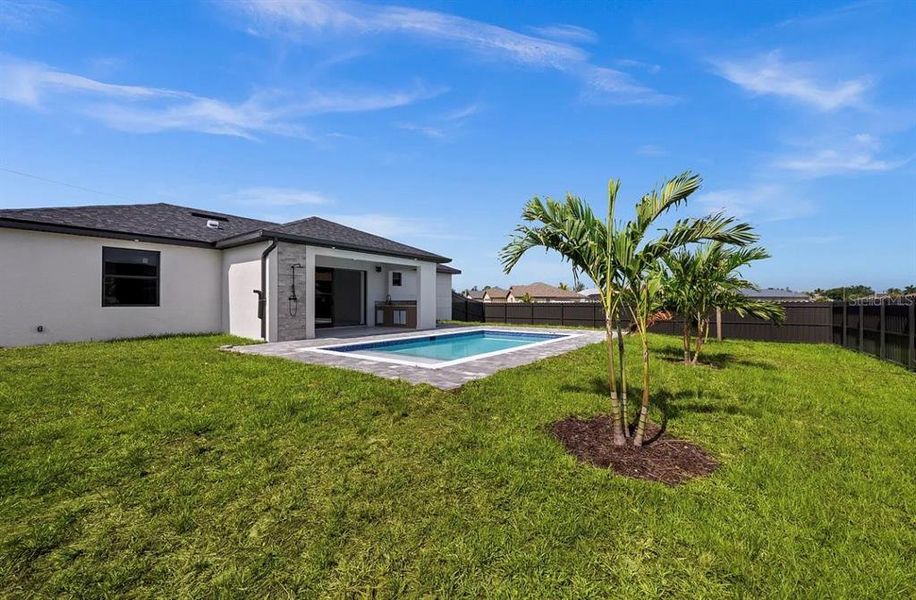 Exterior details and patio area of a home in , Cape Coral (Image 24).