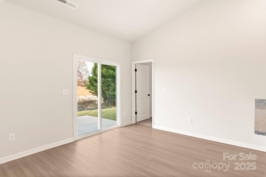 Spacious, unfurnished interior of a new home in , Winston-Salem (Image 17).