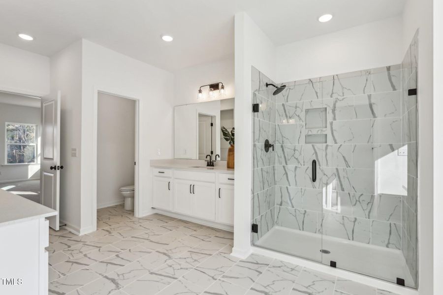 30-web-or-mls-Oakfields 1-030