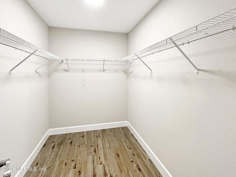 Spacious, unfurnished interior of a new home in , Jacksonville (Image 16).