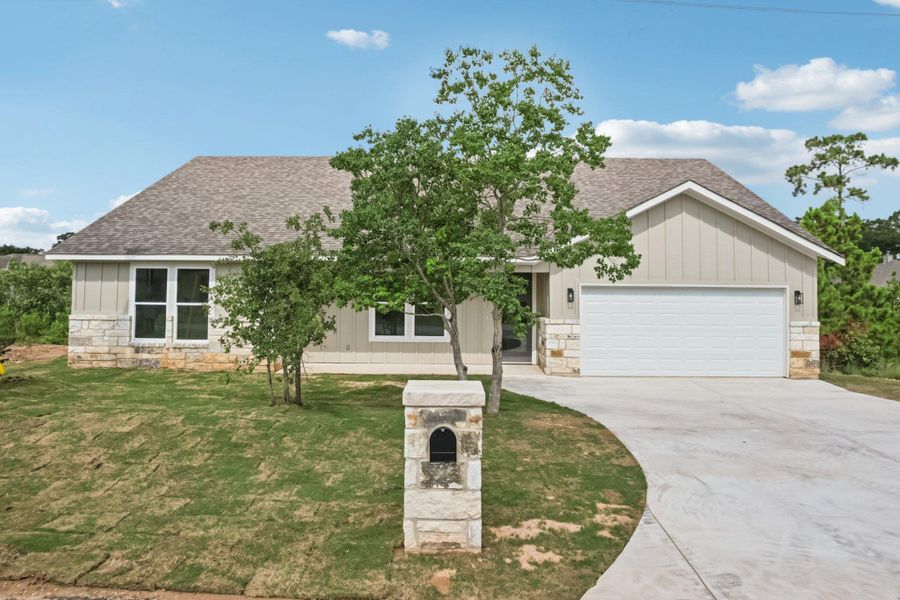 130 Makalua Dr.--WELCOME HOME! 130 Makalua Dr.--WELCOME HOME!