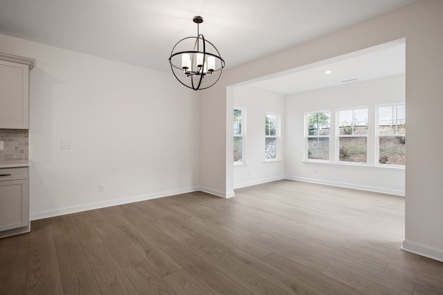 Spacious, unfurnished interior of a new home in Georgias Landing, Raleigh (Image 16).