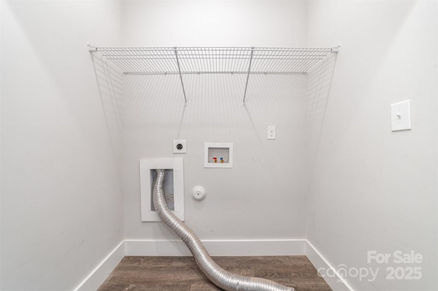 Spacious, unfurnished interior of a new home in , Shelby (Image 18).