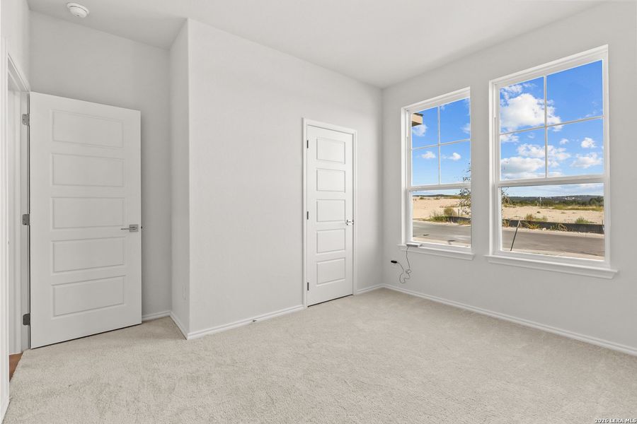 Spacious, unfurnished interior of a new home in Bricewood, San Antonio (Image 36).