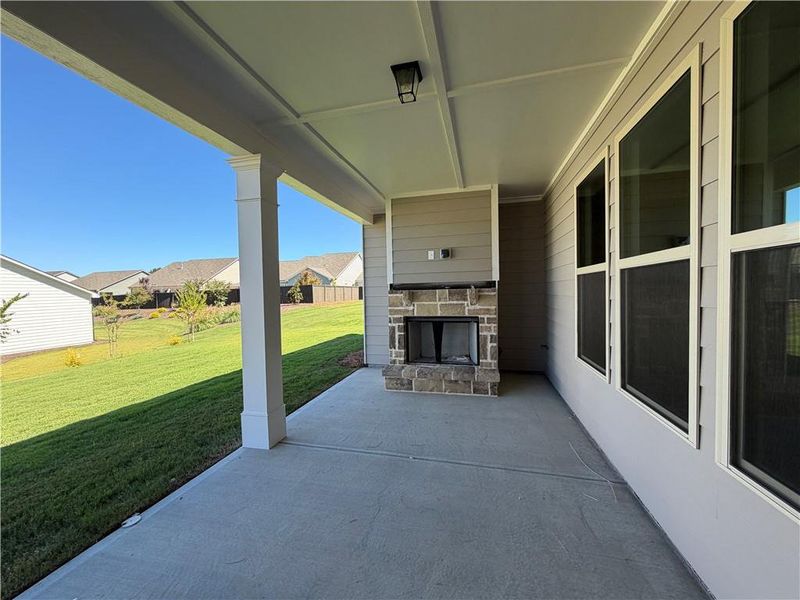 Exterior details and patio area of a home in , Jefferson (Image 28).