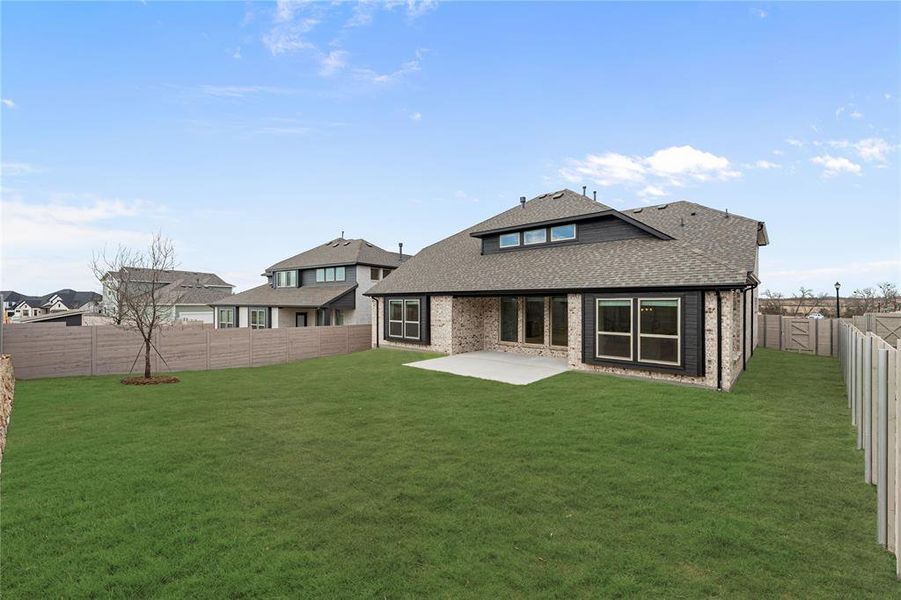 Exterior details and patio area of a home in Painted Tree, McKinney (Image 4).