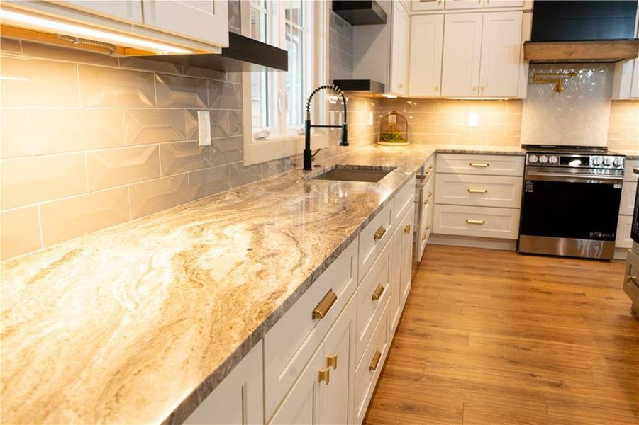 Furnished interior view inside a new home in , Cleveland (Image 9).