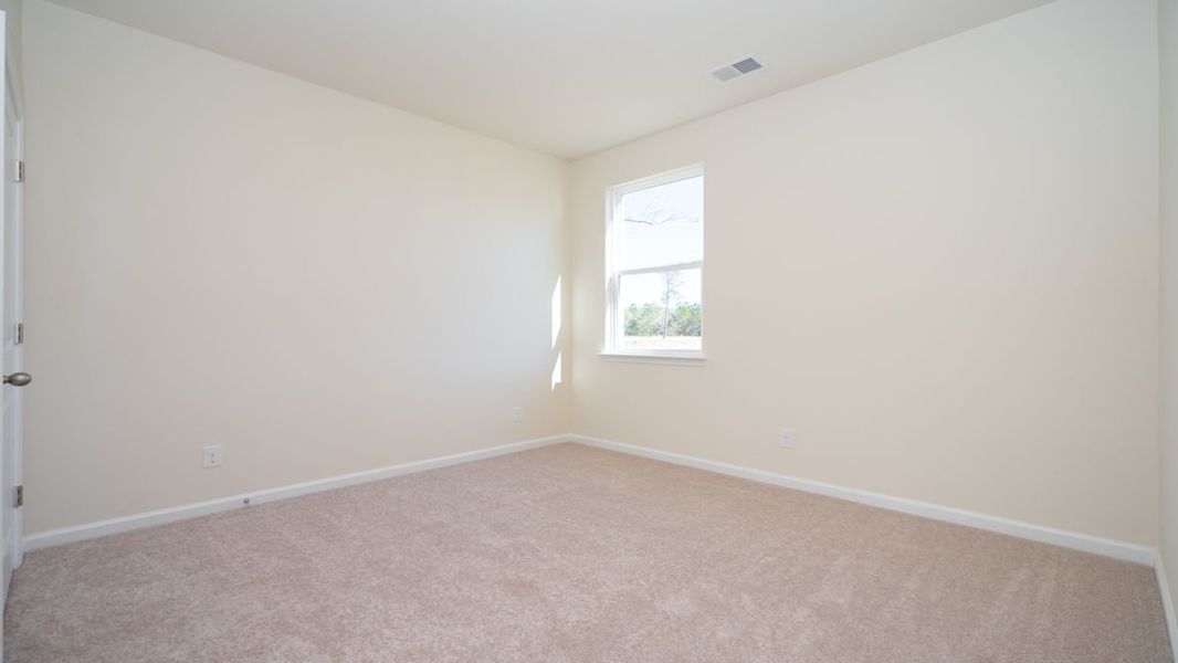 Representative unfurnished interior of a home built from the CALI by D.R. Horton in Island Green, Myrtle Beach (Image 19).