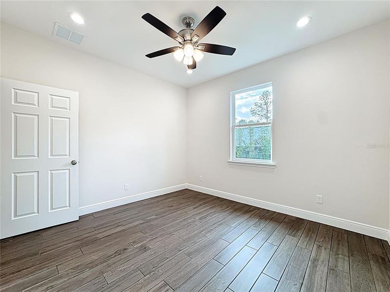 Spacious, unfurnished interior of a new home in , Orlando (Image 53).