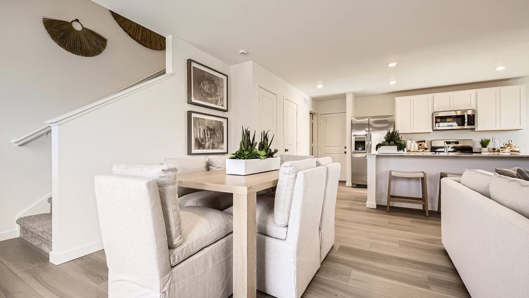 2504 Elm Nook 1of2 F1