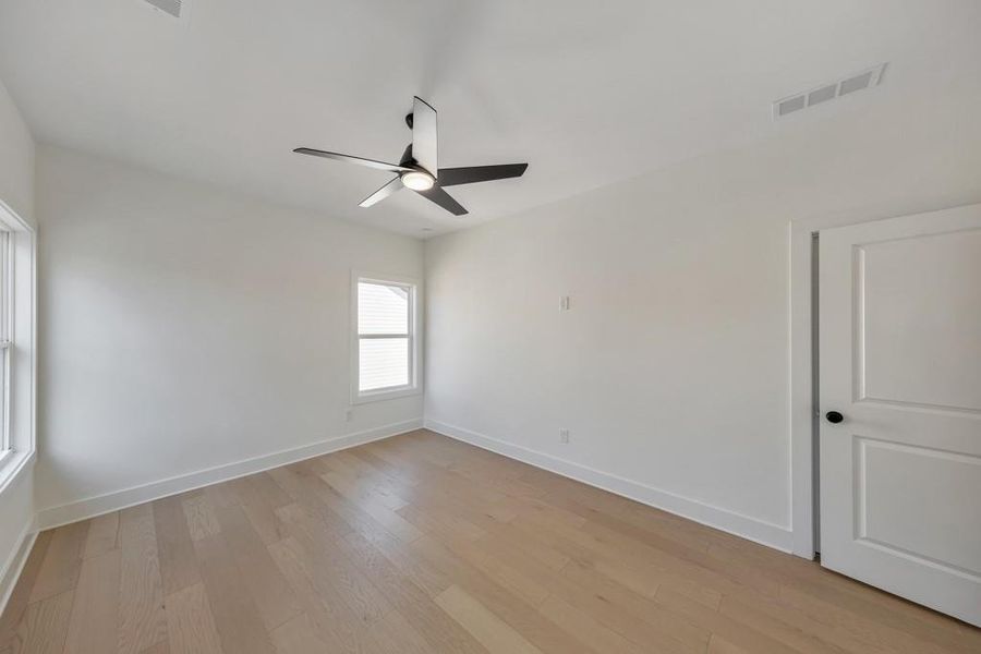 Spacious, unfurnished interior of a new home in , Woodstock (Image 25).