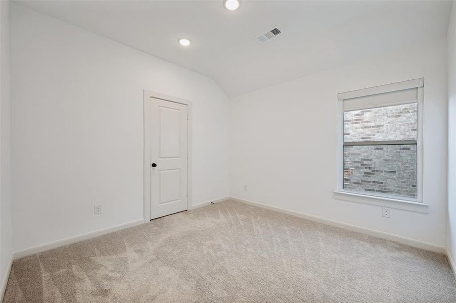 Spacious, unfurnished interior of a new home in , Frisco (Image 31).